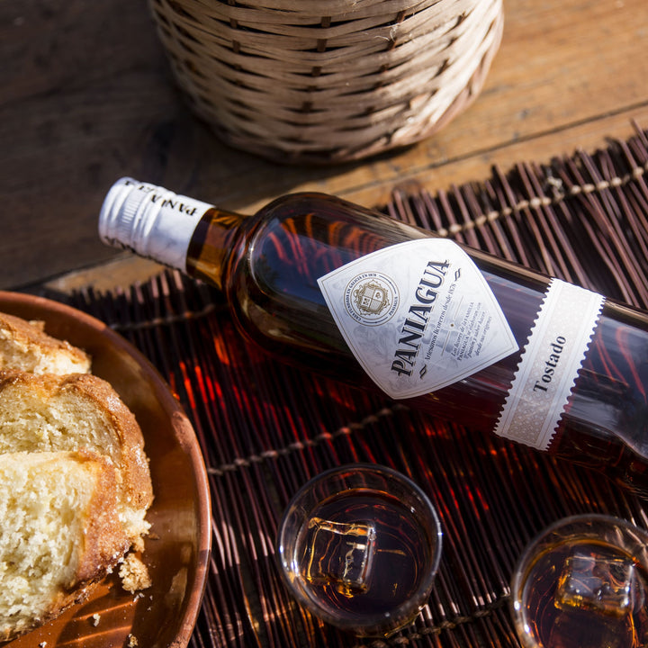Licor tostado gallego tradicional Paniagua
